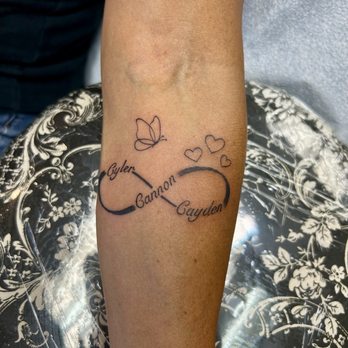 Fullerton Tattoo - Piercing Near Me - Fullerton, California