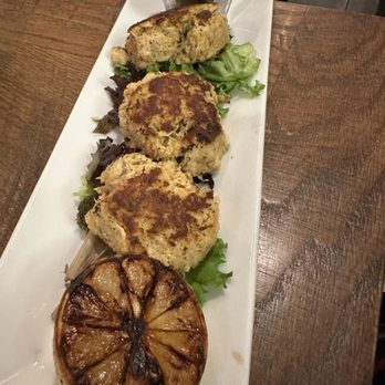 MOSAIC Restaurant - Crabcake minis - New American Near Me - Richmond, Virginia