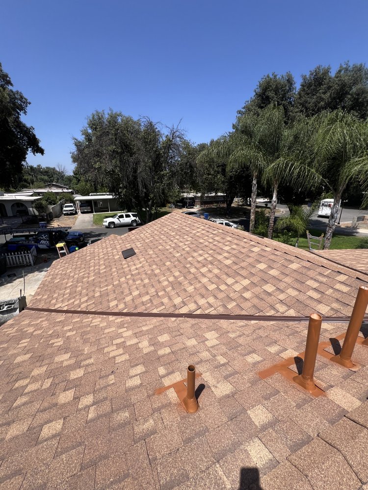 Slide of J & R Elite Roofing