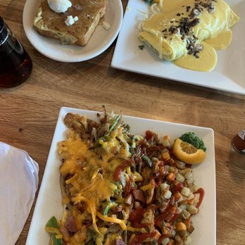 Lazy Bear Grill - American Near Me - Barnum, Minnesota