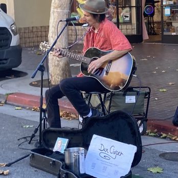 Old Monterey Marketplace - Good street performer. - Farmers Market Near Me - Monterey, California Old Monterey Marketplace - Good street performer. - Farmers Market Near Me - Monterey, California