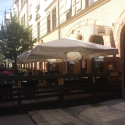 Taste of India - Big outdoor patio