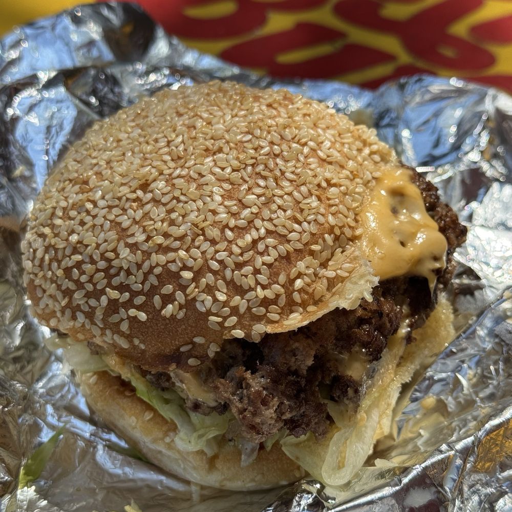Smacking Burger - THE BIG SMACK - Burgers Near Me - New York, New York Smacking Burger - THE BIG SMACK - Burgers Near Me - New York, New York