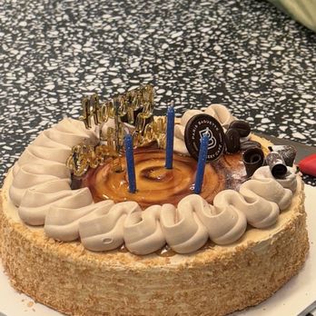Paris Baguette - Mocha cake - Coffee & Tea Near Me - New York, New York Paris Baguette - Mocha cake - Coffee & Tea Near Me - New York, New York