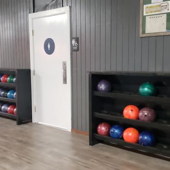 Alhambra Valley Bowl - Bowling Near Me - Alhambra, California