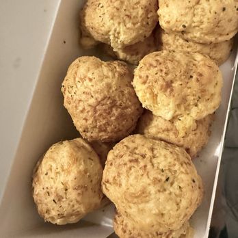 Red Lobster - Endless Soup, Salad & Cheddar Bay Biscuits - Seafood Near Me - Brea, California