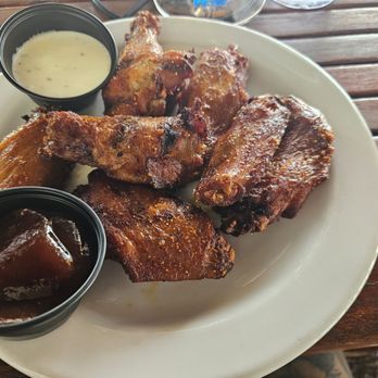 Chandler Hill Vineyards - Smoked wings - Wineries Near Me - Defiance, Missouri Chandler Hill Vineyards - Smoked wings - Wineries Near Me - Defiance, Missouri