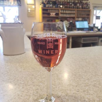 Deer Run Winery - Wineries Near Me - Geneseo, New York