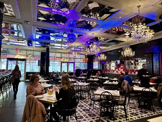 Sugar Factory Chicago-Rosemont by null