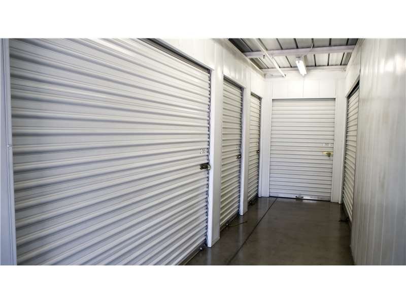 EXTRA SPACE STORAGE Updated September 2024 37 Photos & 47 Reviews 15101 Raymer St, Van