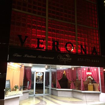 Verona - The entrance to Verona - Italian Near Me - Texarkana, Arkansas
