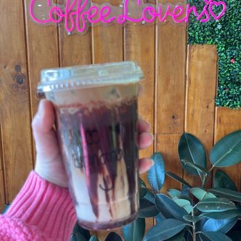 Vida Coffee Shop - Choco banana iced latte - Coffee & Tea Near Me - Franklin Square, New York Vida Coffee Shop - Choco banana iced latte - Coffee & Tea Near Me - Franklin Square, New York