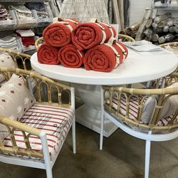 Serena & Lily Rehoboth Beach Outlet