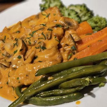 Finestra Restaurant - Veal Amoroso - Italian Near Me - New York, New York