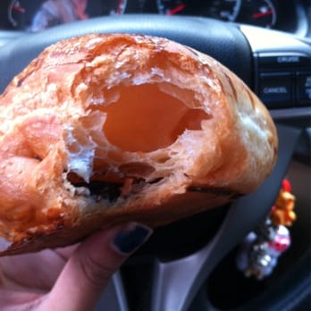 L'Artisan Pastry - Half of the chocolate croissant was a huge air pocket. Buy some from trader joes instead! - Bakeries Near Me - Everett, Washington