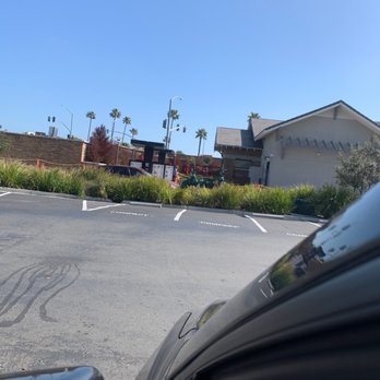 Chick-fil-A - No cars in drive threw - Fast Food Near Me - Pleasanton, California