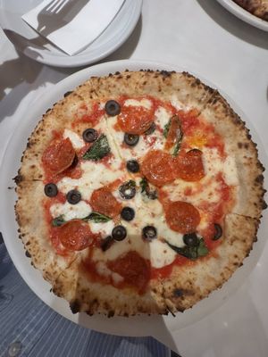 800 Degrees Neapolitan Pizzeria NEWoMan by null