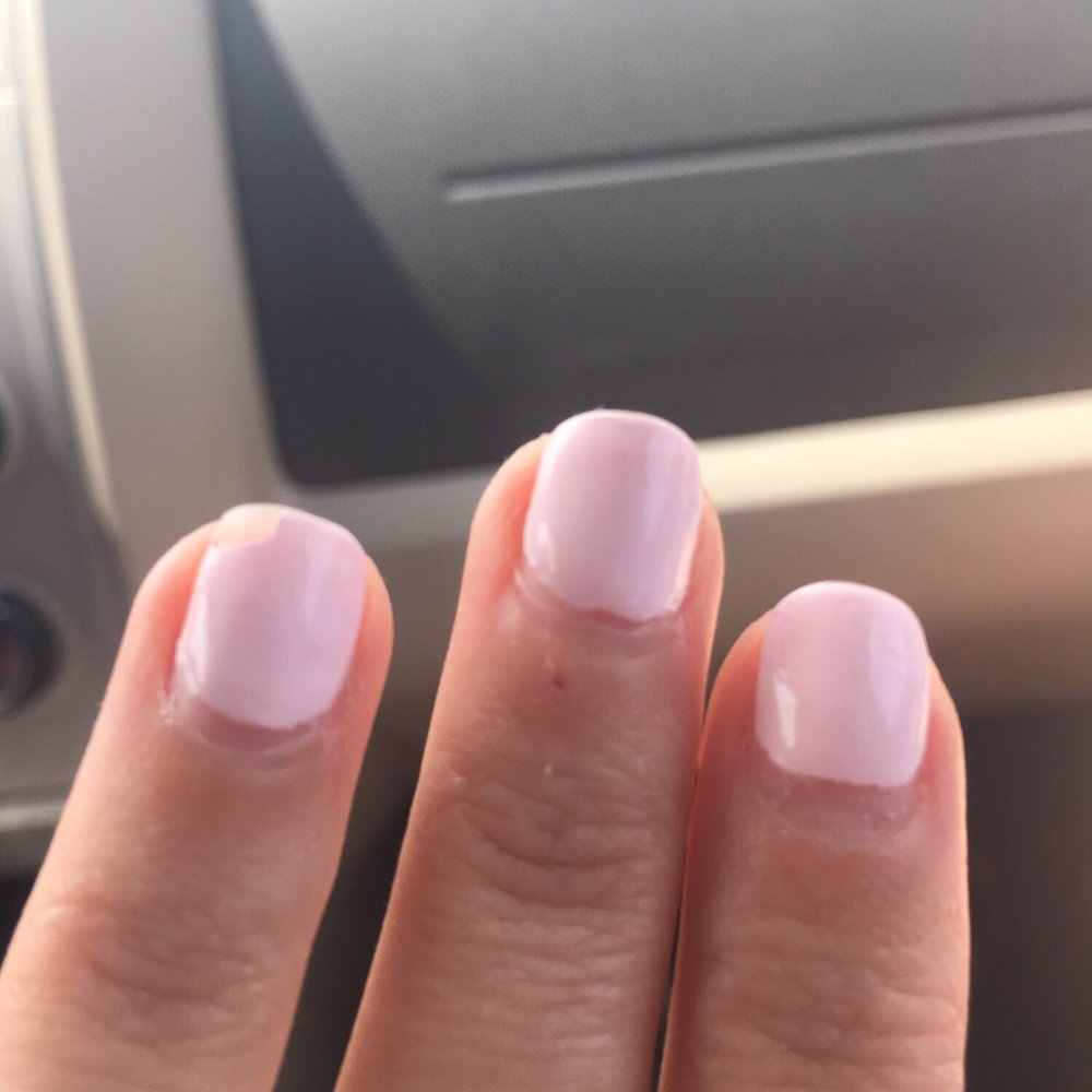 Nails started to chip and peel about a week after my manicure. Nails started to chip and peel about a week after my manicure.