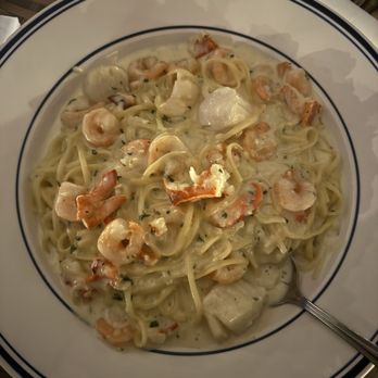The Chart Room - Seafood linguini with lobster - Seafood Near Me - Bar Harbor, Maine The Chart Room - Seafood linguini with lobster - Seafood Near Me - Bar Harbor, Maine
