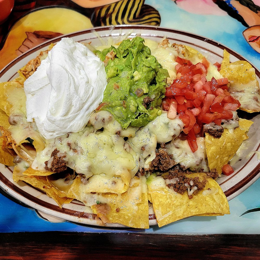 El Paso Mexican Restaurant - Nachos Supreme - Mexican Near Me - Springfield, Virginia El Paso Mexican Restaurant - Nachos Supreme - Mexican Near Me - Springfield, Virginia