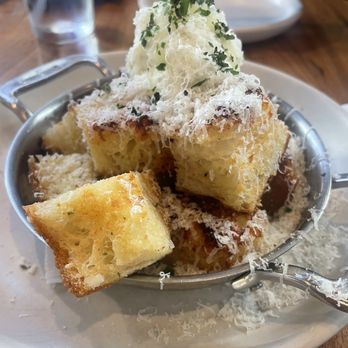 North Italia - White Truffle Garlic Bread - Italian Near Me - McLean, Virginia