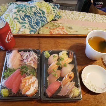 Daru Sushi - Daru Deluxe with miso soup. - Sushi Bars Near Me - Bellflower, California Daru Sushi - Daru Deluxe with miso soup. - Sushi Bars Near Me - Bellflower, California