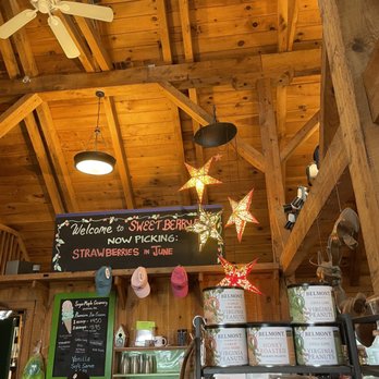Sweet Berry Farm - Fruits & Veggies Near Me - Middletown, Rhode Island