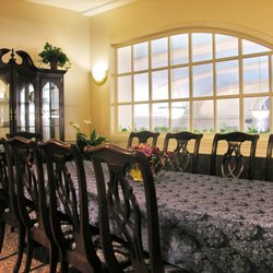 Elderwood Village At Williamsville - Formal dining area