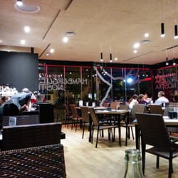 Hamburguesa Nostra - Buen ambiente y comida impresionante. Dudo que haya algo mejor por la zona.