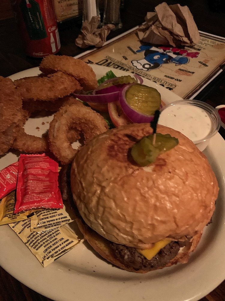 THE BOO BAR 71 Photos & 53 Reviews Dive Bars Circunvalación 26