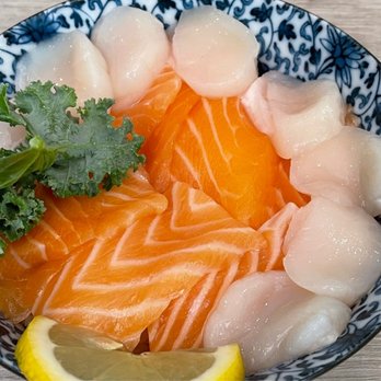 Tokyo Kitchen - Salmon and scallops don - Japanese Near Me - Toronto, Ontario