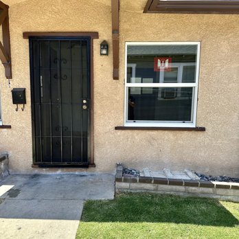 Flores Windows & Doors - Brand new front room window - Windows Installation Near Me - Wilmington, California