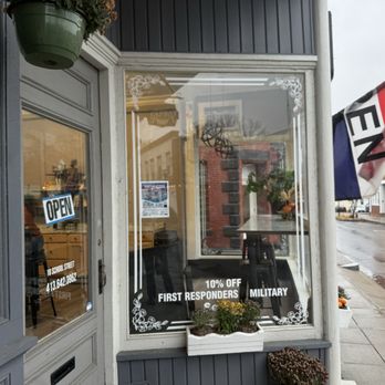 Bonte Restaurant - Entry - Sandwiches Near Me - Westfield, Massachusetts