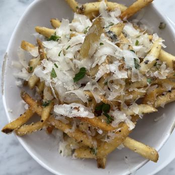 RH Rooftop Restaurant at RH Dallas - Truffle fries - American Near Me - Dallas, Texas RH Rooftop Restaurant at RH Dallas - Truffle fries - American Near Me - Dallas, Texas