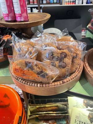 La Tropicana Market by null