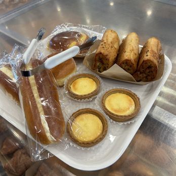 Paris Baguette - Coffee & Tea Near Me - Milpitas, California Paris Baguette - Coffee & Tea Near Me - Milpitas, California