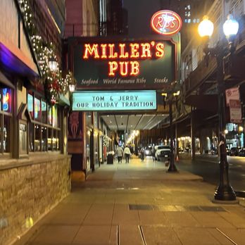 Miller's Pub - American Near Me - Chicago, Illinois