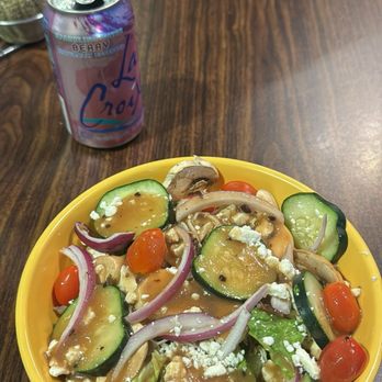 Gochees Pizza - House Salad - Pizza Near Me - San Francisco, California