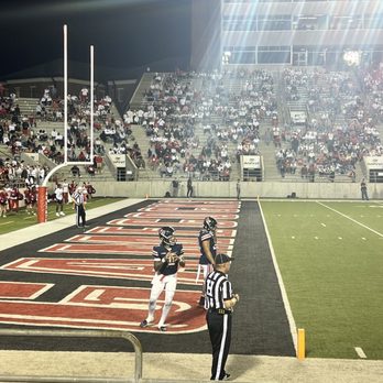 Jacksonville State University - Liberty QB warming up - Colleges & Universities Near Me - Jacksonville, Alabama Jacksonville State University - Liberty QB warming up - Colleges & Universities Near Me - Jacksonville, Alabama