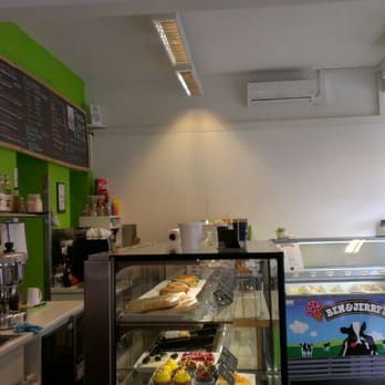 Blueberry's - Counter - Juice Bars & Smoothies Near Me - Interlaken, BE
