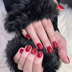 Flawless Nail Salon - CHASING RED