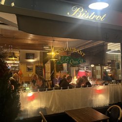 Le Quai - Window