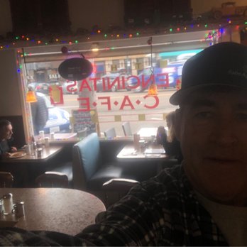 Encinitas Cafe - Inside one of the best classic old school cafe in North County - Breakfast & Brunch Near Me - Encinitas, California