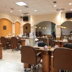 Touché Nails & Spa