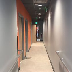 Orangetheory Fitness - Hall to bathrooms and showers