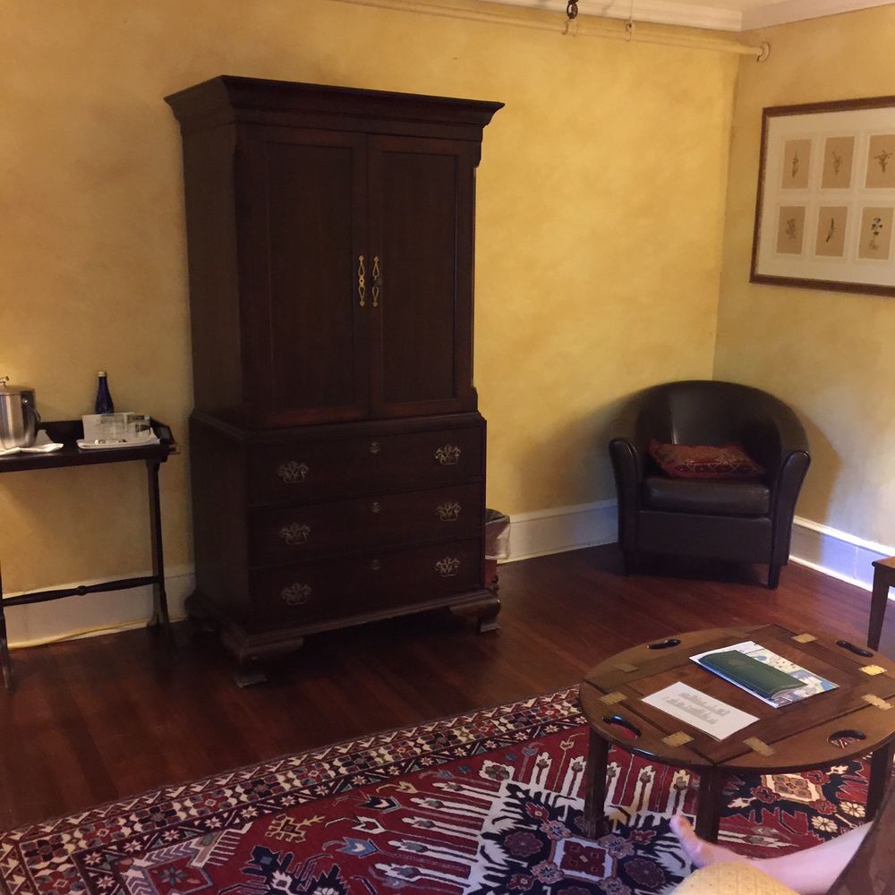 The Copper Beech Inn - Suite with sitting room, bathroom, and bedroom. - Bed & Breakfast Near Me - Ivoryton, Connecticut The Copper Beech Inn - Suite with sitting room, bathroom, and bedroom. - Bed & Breakfast Near Me - Ivoryton, Connecticut