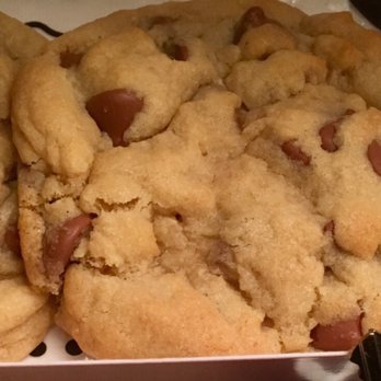 Crumbl - Bountiful - Chocolate Chip Cookies ($3.00 / each) - Bakeries Near Me - Bountiful, Utah