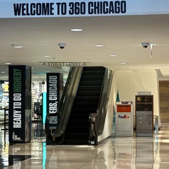 360 Chicago - The entrance - Observatories Near Me - Chicago, Illinois