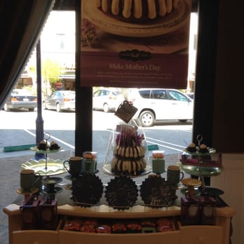 Nothing Bundt Cakes - Mother's Day display - Bakeries Near Me - Dublin, California Nothing Bundt Cakes - Mother's Day display - Bakeries Near Me - Dublin, California