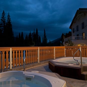 Hearthstone Lodge - outdoor year round hot tubs - Hotels Near Me - Sun Peaks, British Columbia Hearthstone Lodge - outdoor year round hot tubs - Hotels Near Me - Sun Peaks, British Columbia